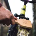 Peaty's sada kartáčů Bicycle Brush Set přírodní dřevo