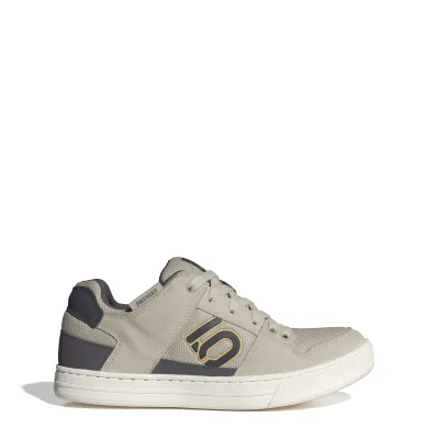 ElementStore - ID7489_2_FOOTWEAR_Photography_Side Lateral View_white