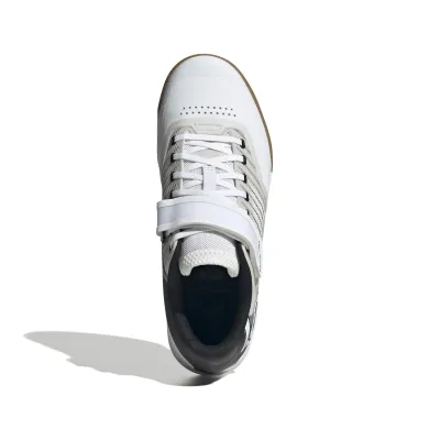 ElementStore - IH1309_3_FOOTWEAR_Photography_Top Portrait View_white