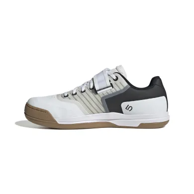 ElementStore - IH1309_5_FOOTWEAR_Photography_Side Medial Center View_white